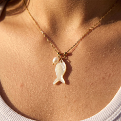 White Ocean Natural Shell Fish Pendant 304 Stainless Steel Chain Necklaces for Women, Golden , White, 16.54 inch(42cm)