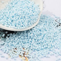 Светло-голубой Выпечка краска стеклянные бусины, цилиндр, светло-голубой, 2x1.5 мм, отверстие : 1 мм, Около 50398 шт / фунт