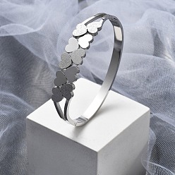 Нержавеющая Сталь Цвет 304 женские шарнирные браслеты из нержавеющей стали, матовые, сердце, цвет нержавеющей стали, внутренний диаметр: 2-1/4x1-7/8 дюйм (5.7x4.9 см)