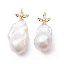 Настоящее золото 18K Подвески из натурального барочного жемчуга кеши, Подвески в виде самородков с латунными микропаве и прозрачными фианитами в форме листа., белые, реальный 18 k позолоченный, 32~36x13.5~16.5x13 мм, отверстие : 5x3 мм