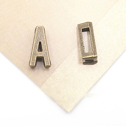 Letter A Тибетский стиль сплава Silde амулеты, Письмо ~ Z, античная бронза, буква a, 11x5x4 мм, отверстие : 7x2 мм