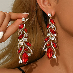 Рубин Серьги-гвоздики из сплава и хрустальных стразов, золотые, лошадиный глаз , рубин, 96x32 мм