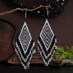 Черный Серьги-кисточки из стеклянного бисера ручной работы, золотые, чёрные, 140x55 мм