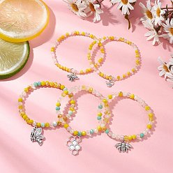 Желтый 5шт. браслеты с подвесками в виде пчел из сплава, браслеты из граненых стеклянных бусин для женщин, желтые, внутренний диаметр: 2-1/8 дюйм (5.5 см)