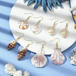 Mixed Shapes 4 пары латунных сережек-подвесок, с бусиной из ракушечного жемчуга и натуральным каури, глазом шивы, гребешком и спиральной ракушкой, разнообразные, 43~58x14~31.5 мм, 4 пар / набор