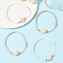 Blanc 4pcs 4 bracelets en cordon de polyester ciré ajustable, ornés de perles turquoise synthétique teintes à l'océan et de tortues marines, pour femmes, or, blanc, diamètre intérieur: 3.46 pouce (8.8 cm), 1 pc / couleur