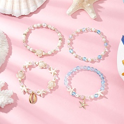 Небесно-голубой 4шт. 4 стили браслеты из ракушек, жемчуга, стекла, синтетической бирюзы и синтетического лунного камня, 304 браслеты с подвесками из нержавеющей стали для женщин, голубой, внутренний диаметр: 1-3/4~2-1/8 дюйм (4.6~5.4 см)
