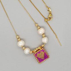 Фуксин Летние стеклянные бусины квадратные с подвеской в виде сердца, ожерелья из натурального жемчуга и латунных бусин для женщин, золотые, фуксиново-красные, 23.62 дюйм (60 см)