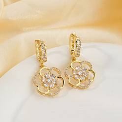 Золотой Элегантные латунные серьги-кольца с цветком из прозрачного кубического циркония, золотые, 37x20 мм