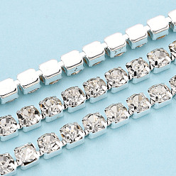 Кристалл Цепочки из стразов, латунь , горный хрусталь чашка цепи, с катушкой, серебряный цвет гальваническим, кристалл, 5 мм, Около 10 ярдов / рулон