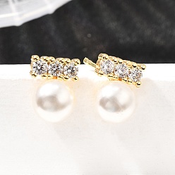 Золотой Круглые серьги-гвоздики из латуни с микропаве из прозрачных кубических цирконий, с пластиковой имитационной жемчужиной, без кадмия и без свинца, золотые, 11.5x9 мм