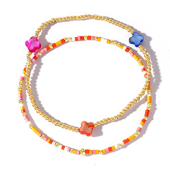 Оранжевый 2шт. 2 стили браслетов из стеклянных и латунных бусин, эластичные браслеты, Браслеты с подвесками в виде клевера из натуральной ракушки для женщин, оранжевые, 6.89 дюйм (17.5 см)