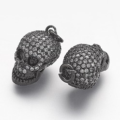 Черный Цвет Металла Латунные микро проложить кубического циркония прелести, череп, металлический черный , 18x10x11 мм, отверстие : 3 мм