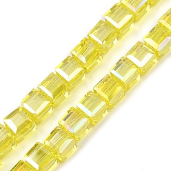 Желтый Гальванизируйте прозрачное стекло бисер нитей, Cude, граненые, с покрытием AB цвета, желтые, 5~6x5.5~6x5.5~6 мм, отверстие : 1.2 мм, около 95~98 шт / нитка, 20.07~20.86 дюйм (51~53 см)