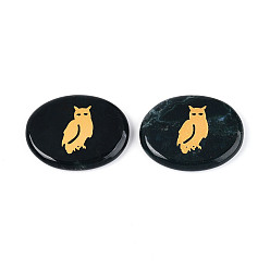 (RRHB277) Кристалл на подкладке из медово-бежевого цвета Природного индийского агата кабошонов, овальный с выгравированным золотым узором в виде совы, 44~45.5x34~36x6~7.5 мм