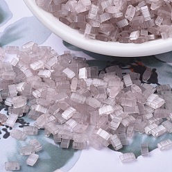 (HTL2553) Шелковый Бледно-светлый Сиреневый Миюки половина бусины тила, японский бисер, 2 отверстие, (htl 2553) шелк бледно-светло-сиреневый, 5x2.3x1.9 мм, Отверстие : 0.8 мм , около 1250 шт / 50 г