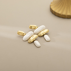 Белый Овальные серьги-гвоздики из сплава с эмалью, золотые, белые, 60x25 мм