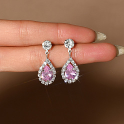 Бледно-Розовый Серьги-гвоздики в форме капли с микропаве из кубических цирконий из латуни, платина, розовый жемчуг, 28x11 мм