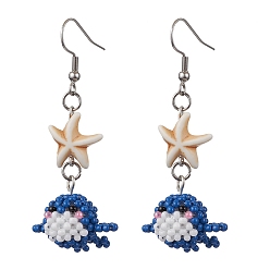 Синий Подвески из стеклянных бусин ручной работы, серьги-подвески, с синтетическими бирюзовых бус, дельфин, синие, 59x24.5 мм