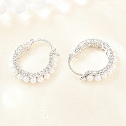 Платина Латунные серьги обруча, с пластиковой имитационной жемчужиной, Кольцевая форма, без свинца и без кадмия, долговечный, стойки покрытие, платина, 23.5x22x5 мм