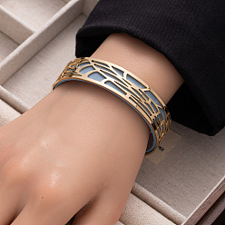 Светло-Синий Браслеты-манжеты из нержавеющей стали и искусственной кожи с ажурной отделкой, широкие браслеты для женщин, геометрический, золотые, голубой, внутренний диаметр: 304 дюйм (1.97 см)