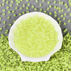 Зелено-Желтый Прозрачные внутри цветные стеклянные бусины, кубические, зеленый желтый, 3.8~4x3.6~4x3.6~4 мм, отверстие : 1.4~1.5 мм, Около 4090 шт / фунт