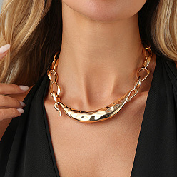 Oro Collares de cadena de aleación con colgante de luna de hierro forjado exagerado para mujer, dorado, 15.75 pulgada (40 cm)