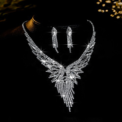 Кристалл Комплект из ожерелья с подвеской в виде бабочки и кисточки из горного хрусталя и серег-гвоздиков с кисточкой в виде конского глаза для женщин, кристалл, 340 мм