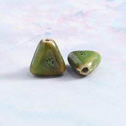 Желто-Зеленый Фарфоровые бусины ручной работы, для украшения браслетов/ожерельев и материалов для поделок, треугольные, желто-зеленый, 16x15.5x8.5 мм, отверстие : 2.5 мм