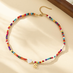 Letter S Ожерелья из круглых бусин в форме сердца из натуральных ракушек и разноцветных стеклянных семян, ожерелья шкентеля, 304 колье из нержавеющей стали, золотые, Письмо с, 15.35 дюйм (39 см)