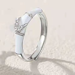 Белый Эмалированные кольца из бамбукового сплава с кристаллами и стразами, платина, белые, внутренний диаметр: регулируемый