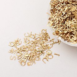 Золотистый Украшение аксессуаров пластиковая пайетка / блестки бисер, алфавит, золотые, 5.5x5.5~6x0.1 мм