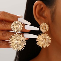 Цветок Сплав мотаться серьги стержня, золотые, цветок, 50 мм