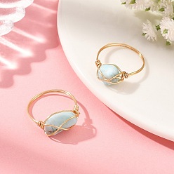 Doré  Bagues pour femmes en larimar naturel et fil de cuivre, or, 19mm