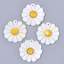 Gold Natural Freshwater Shell Pendants, Dyed, Flower, Gold, 30x5~6mm, Hole: 1.2mm