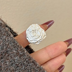 White Brass Finger Rings, Flower, White, 15~20mm