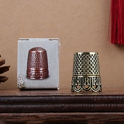 Античное Золото Латунный наперсток для защиты пальцев, протектор наперстка для пальцев, щиток булавки иглы партнер для инструментов для поделок своими руками, античное золото , 25x20 мм