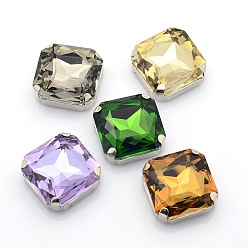 (52) Непрозрачная лаванда Шить на горный хрусталь, стекло горный хрусталь, с настройками латуни, граненые, квадратный, разноцветные, 18x18 мм, отверстие: 1 мм