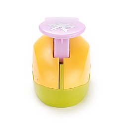 Случайный Цвет Пластиковый тиснение поделки угловой бумаги печати карт резак, со сплавочной фурнитурой, снежинка, случайный один цвет или случайный смешанный цвет, 7x4x5.6 см, форма: 1.7~2.5 см