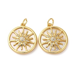 Настоящее золото 18K Латунные микропаве прозрачные подвески с фианитом, плоские круглые с солнцем, с ракушкой и прыжковым кольцом, долговечный, без кадмия и без свинца, стойки покрытие, реальный 18 k позолоченный, 20x18x3.5 мм, отверстие : 3 мм