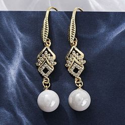 Настоящее золото 18K Серьги-подвески из латуни с прозрачным кубическим цирконием и прозрачным паве, с ABS имитации жемчуга, стойки покрытие, долговечный, без свинца и без кадмия, лист и круглый, реальный 18 k позолоченный, 50x10 мм