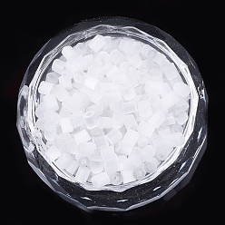 White Glass Bugle Seed Beads, Imitation Cat Eye, Round Hole, White, 2~2.5x2.5mm, Hole: 0.8mm, about 450g/bag