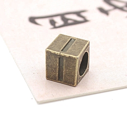 Letter I Европейские бусины из антикварного бронзового сплава, бусины с большим отверстием, куб с письмом, Буква "i", 7x7x7 мм, отверстие : 5 мм