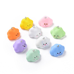 (52) Непрозрачная лаванда Непрозрачные подвески смолы, мультяшные прелести облаков, с платиновыми тоновыми железными петлями, разноцветные, 19.5x27x21 мм, отверстие : 2 мм