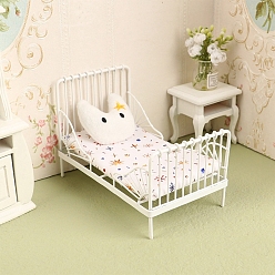 Cat Shape Мини-утюг, детская кроватка и подушка, аксессуары для домашнего кукольного домика с микро-ландшафтом, притворяясь опорными украшениями, форма кошки, 115x70x80 мм