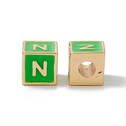 Letter N Стойки покрытие латунь эмаль бисер, без кадмия, без никеля и без свинца, реальный 18 k позолоченный, куб с письмом, зеленый лайм, letter.n, 6x6x6 мм, отверстие : 2.5 мм