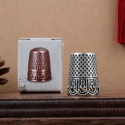 Античное Серебро Латунный наперсток для защиты пальцев, протектор наперстка для пальцев, щиток булавки иглы партнер для инструментов для поделок своими руками, античное серебро, 25x20 мм