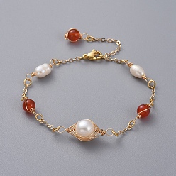 Красный Агат Натуральный красный агат/сердолик (окрашенный и нагретый) звенья браслеты, с натуральным жемчугом, медные кабельные цепи из позолоченной латуни и 304 застежки из лобстера из нержавеющей стали, 7-1/8 дюйм (18 см)