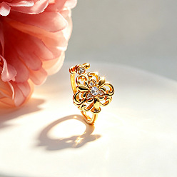 Golden Messing Micro Pave klare Zirkonia Manschette offene Ringe, Blume, golden, Innendurchmesser: 15~20 mm