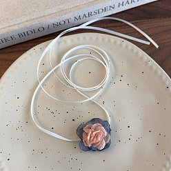 Розовый Регулируемое ожерелье-чокер ручной работы из ткани с цветами и атласной лентой для женщин, туманная роза, 53.15 дюйм (135 см)